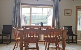 Arrochar Fern Cottage With Wood Burner & Loch View